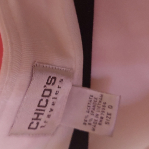 Chicos - Picture 3 of 5